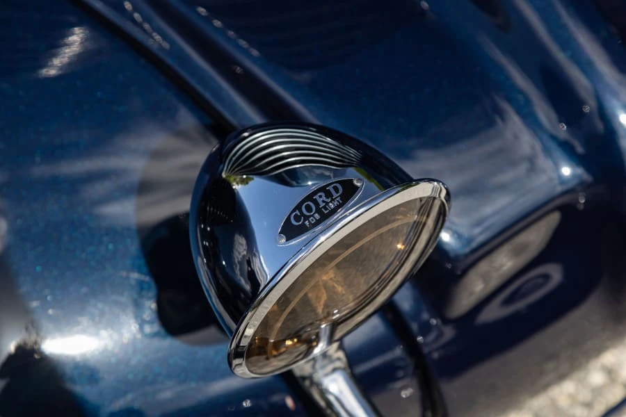 1937 Cord 810 & 812 - Image 7 of 26