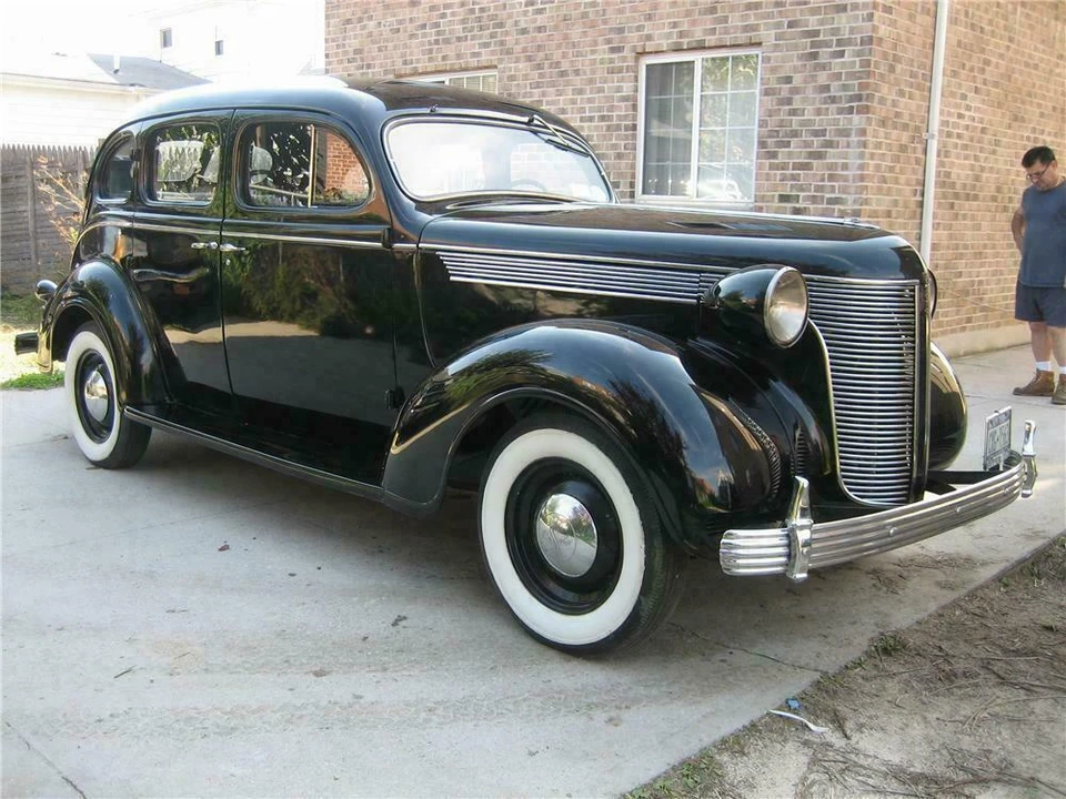 1937 DeSoto - Image 2 of 5