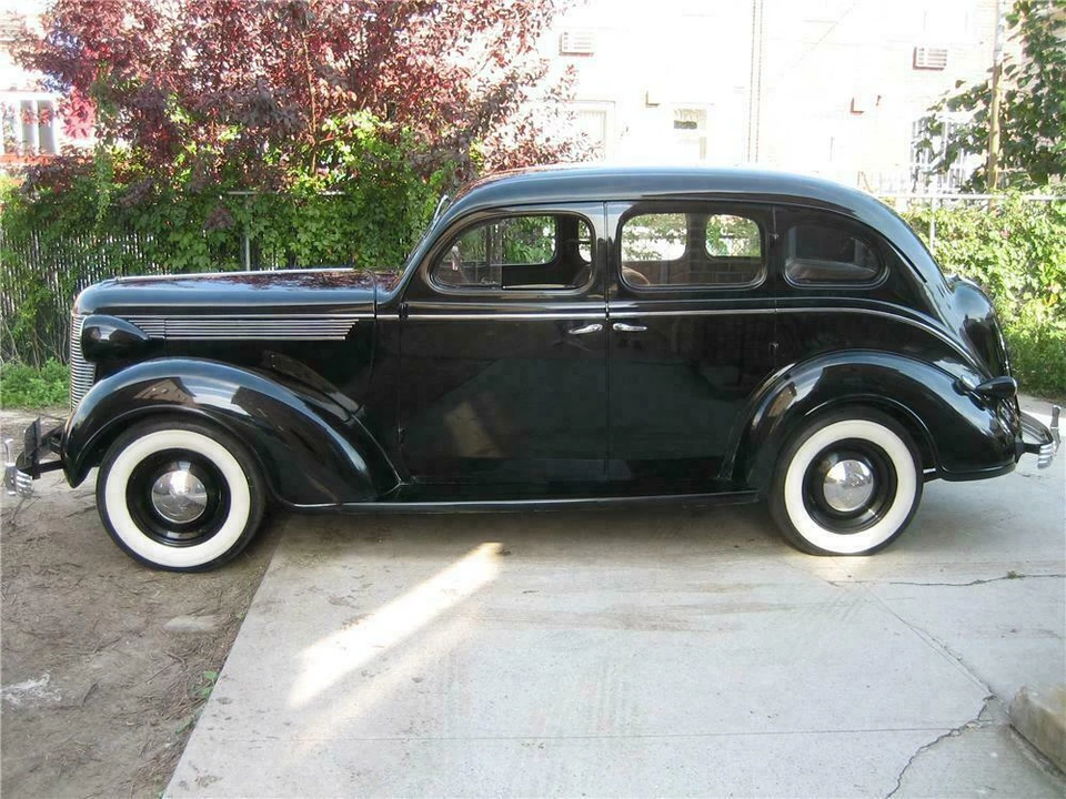1937 DeSoto - Image 5 of 5