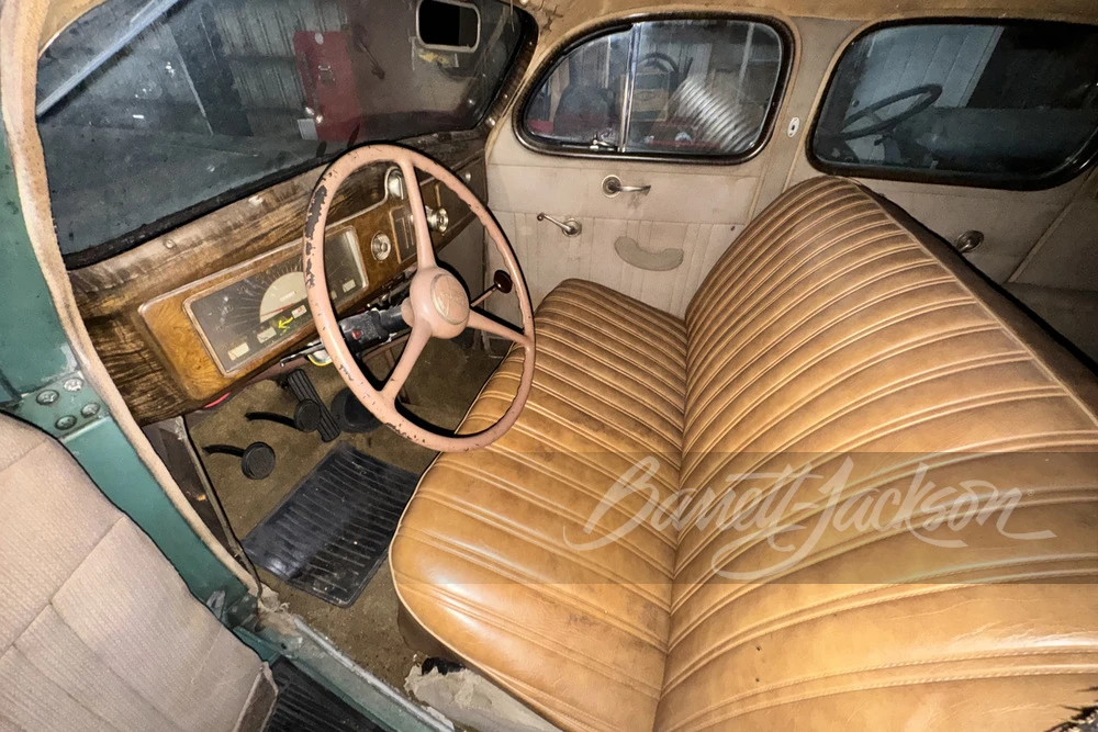1937 DeSoto - Image 4 of 10
