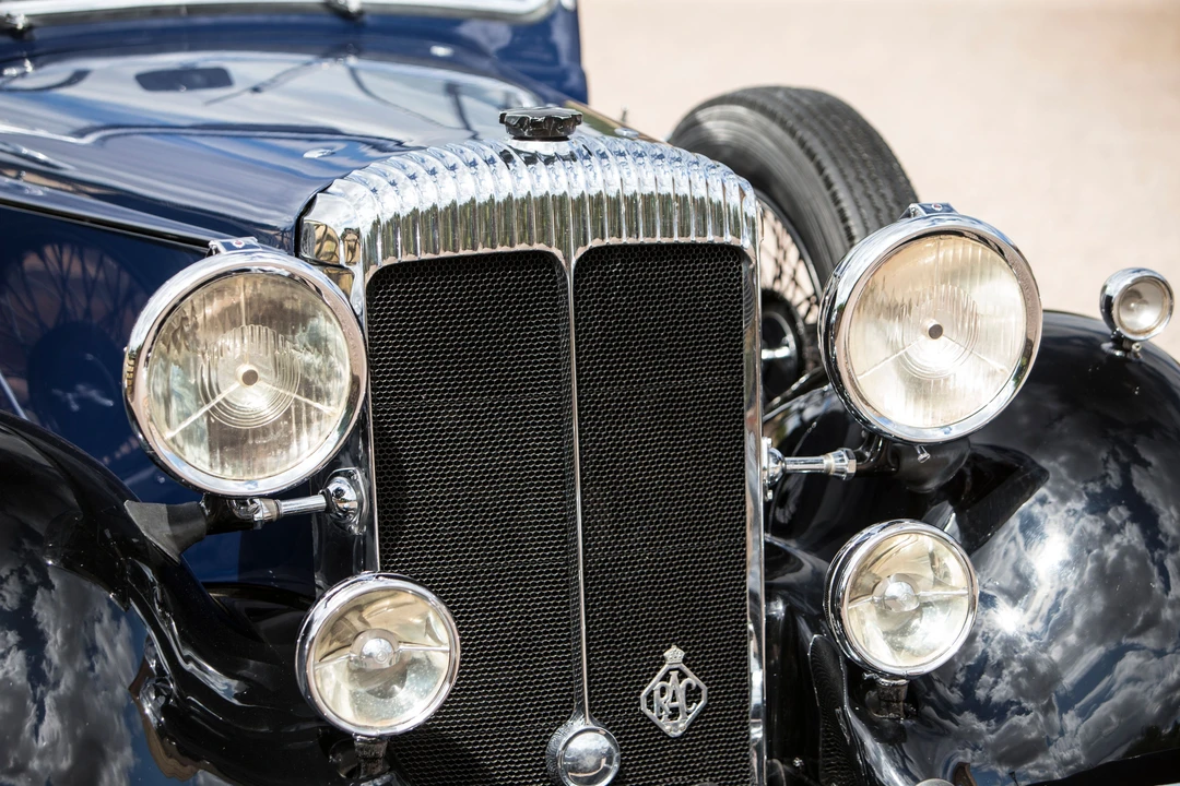 1937 Daimler - Image 10 of 31