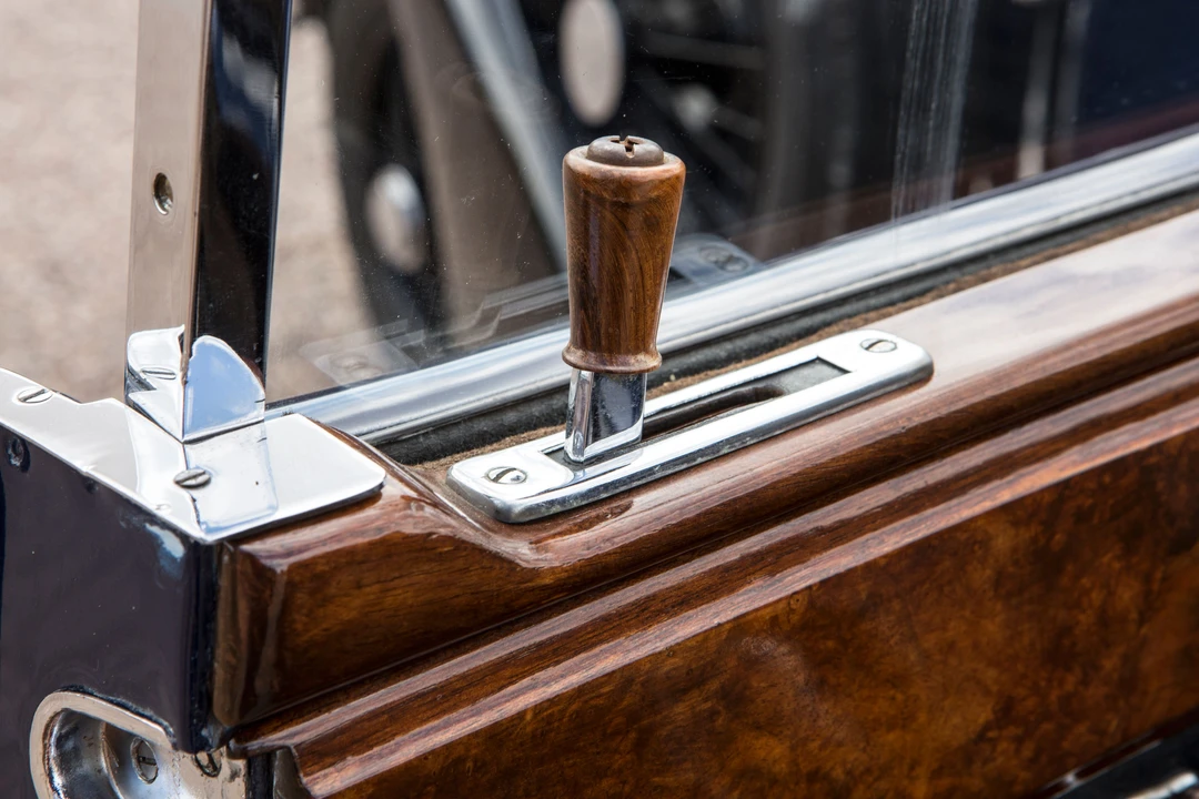 1937 Daimler - Image 24 of 31