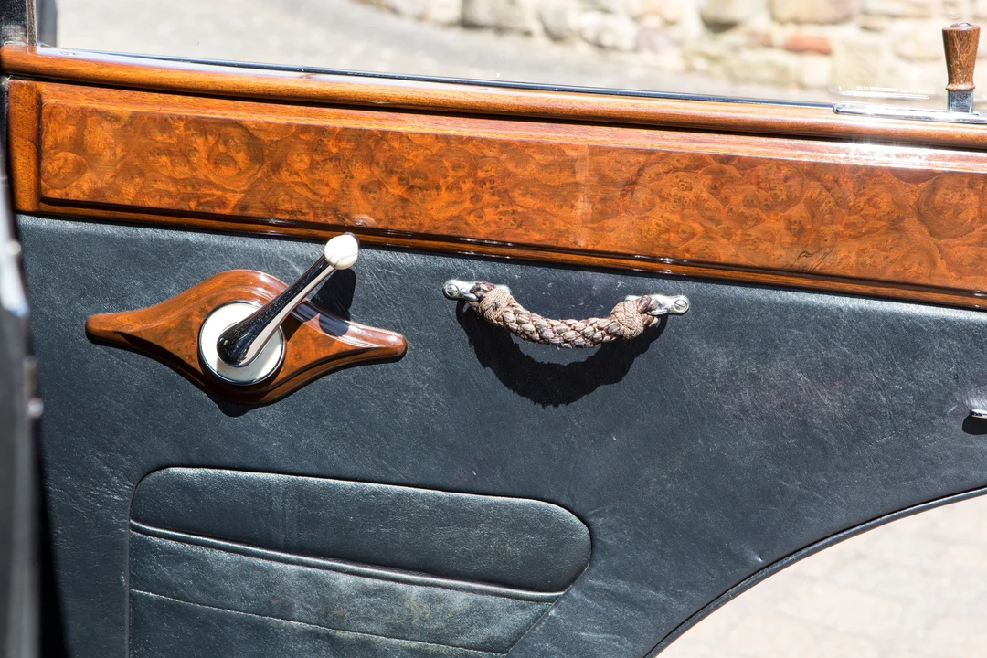 1937 Daimler - Image 7 of 31