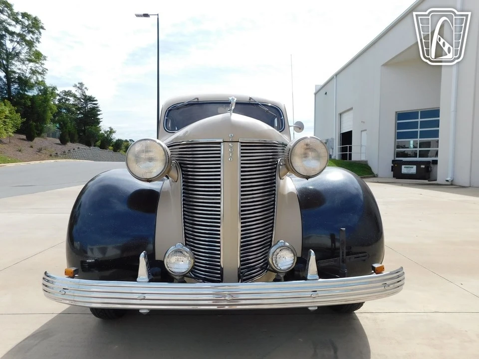 1937 DeSoto - Image 5 of 21