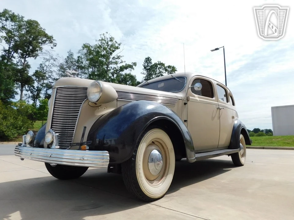 1937 DeSoto - Image 8 of 21