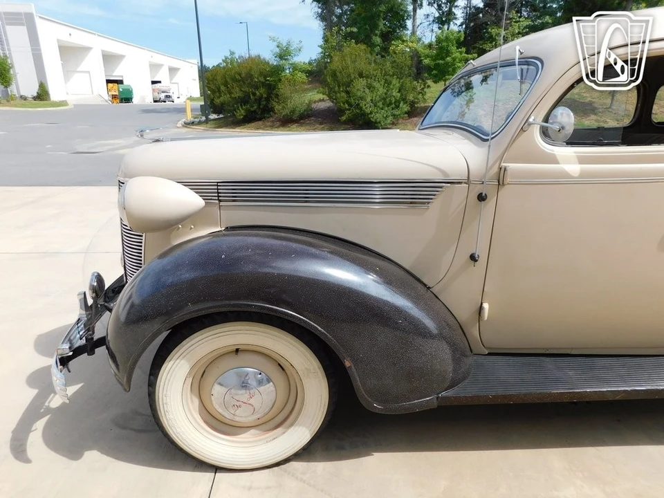 1937 DeSoto - Image 13 of 21