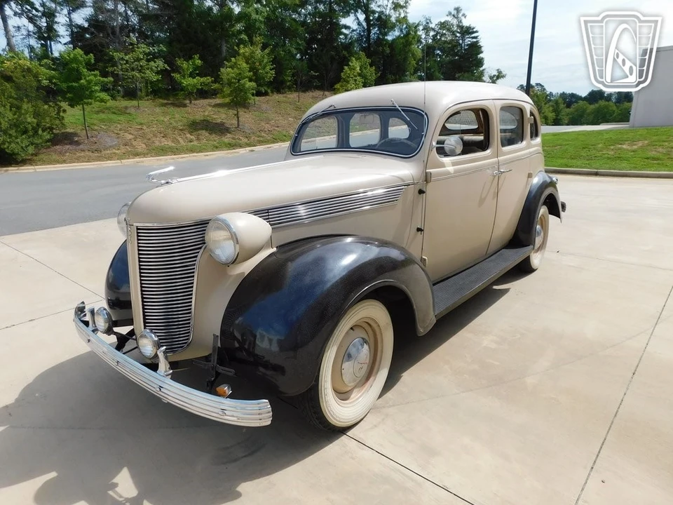 1937 DeSoto - Image 10 of 21