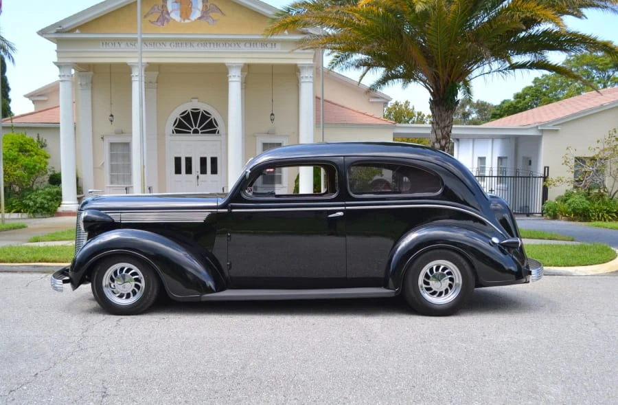 1937 DeSoto - Image 2 of 12
