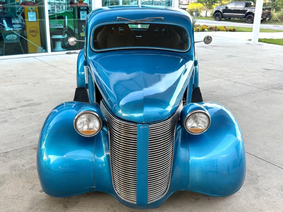 1937 DeSoto - Image 3 of 31