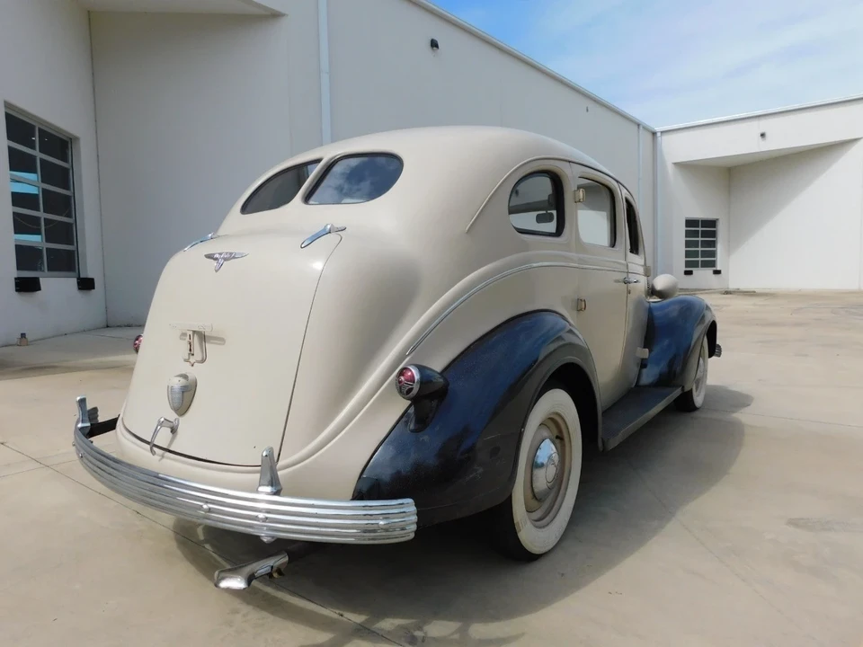 1937 DeSoto - Image 12 of 21