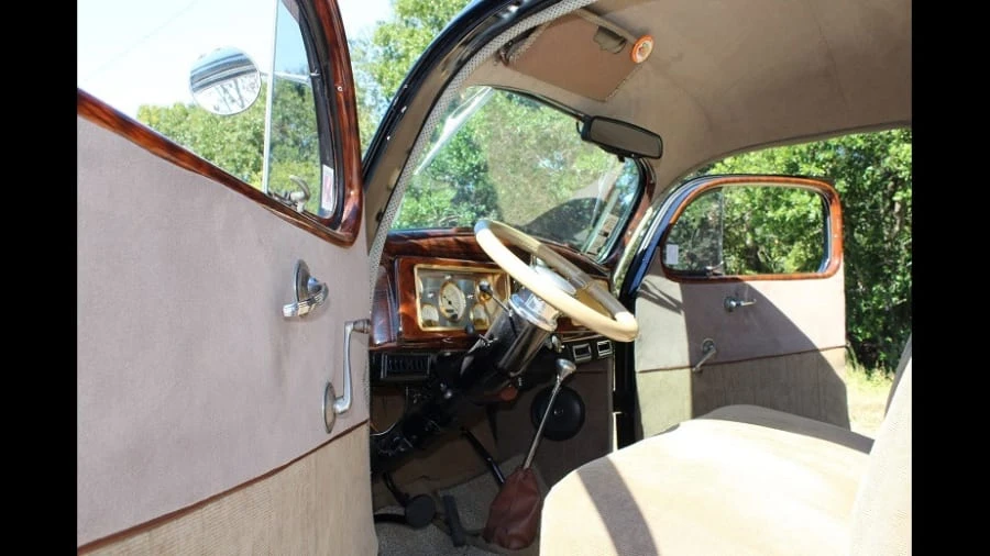 1937 DeSoto - Image 5 of 12