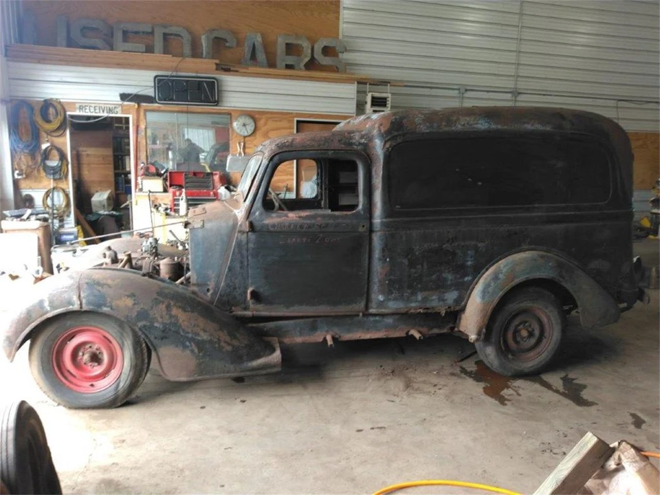 1937 Dodge T/V/W Series - Image 2 of 17