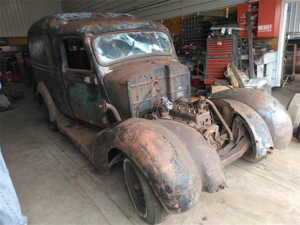 1937 Dodge T/V/W Series - Image 6 of 17