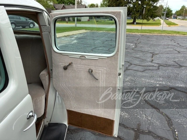 1937 Ford Standard & Deluxe & Super Deluxe - Image 15 of 19