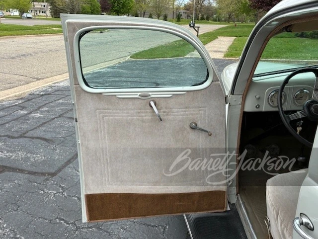1937 Ford Standard & Deluxe & Super Deluxe - Image 17 of 19