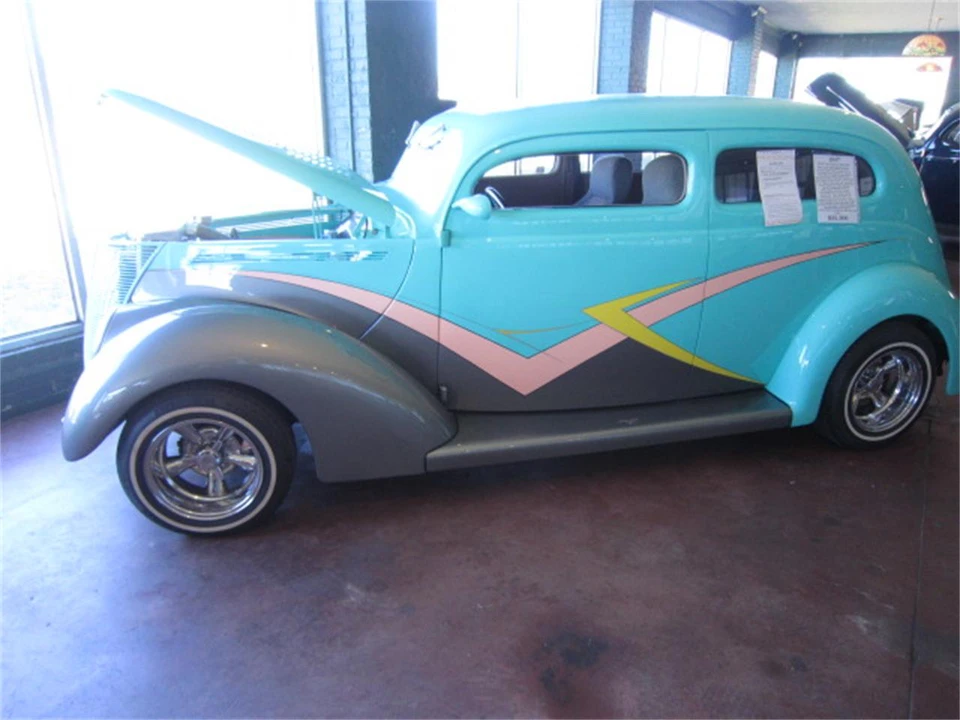 1937 Ford Standard & Deluxe & Super Deluxe - Image 2 of 19