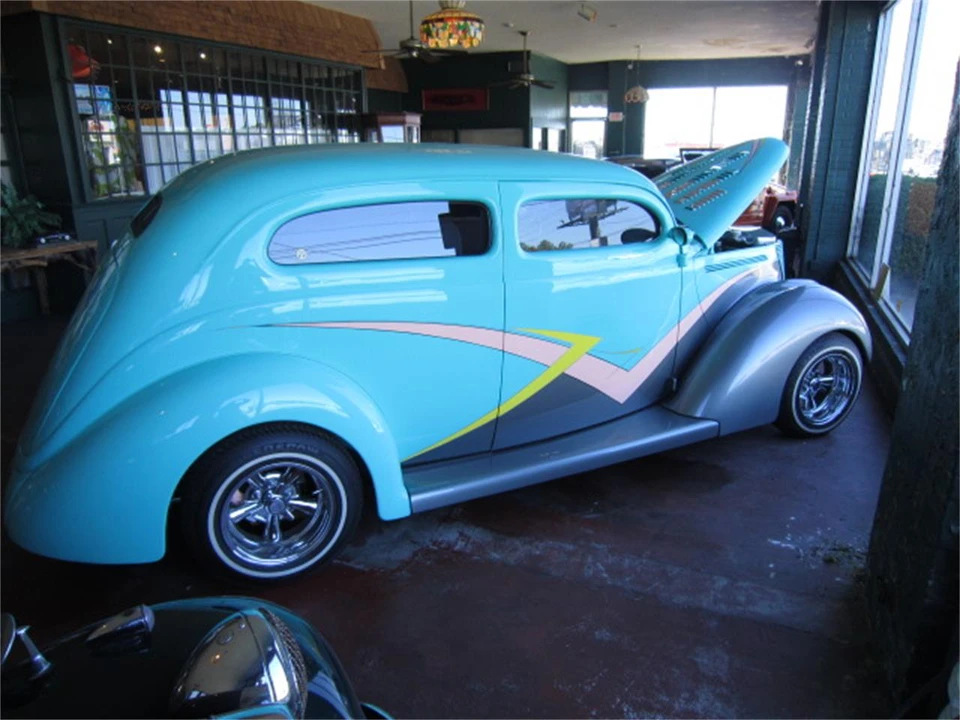 1937 Ford Standard & Deluxe & Super Deluxe - Image 4 of 19