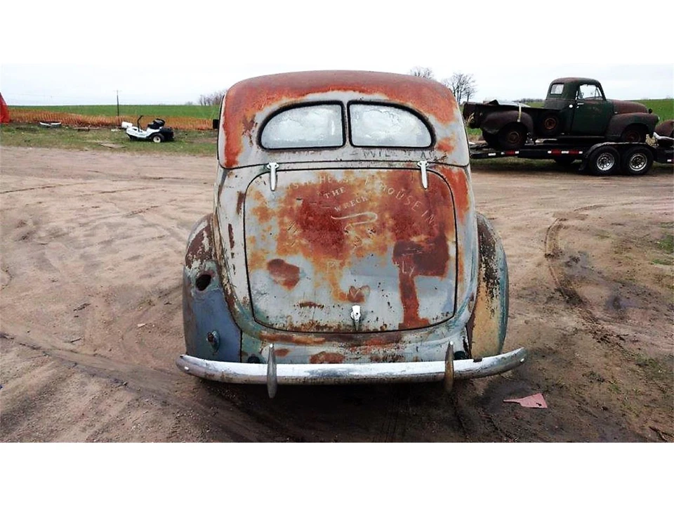1937 Ford Standard & Deluxe & Super Deluxe - Image 2 of 12