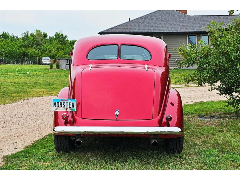 1937 Ford Standard & Deluxe & Super Deluxe - Image 4 of 31