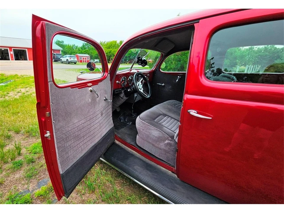 1937 Ford Standard & Deluxe & Super Deluxe - Image 9 of 31