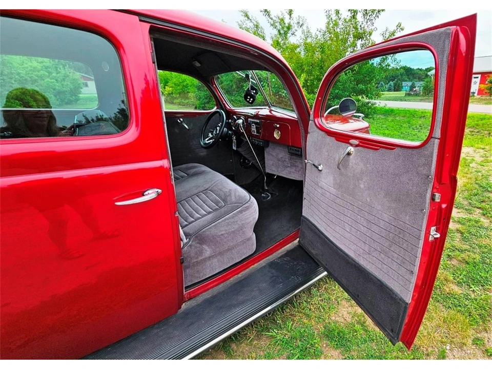 1937 Ford Standard & Deluxe & Super Deluxe - Image 25 of 31