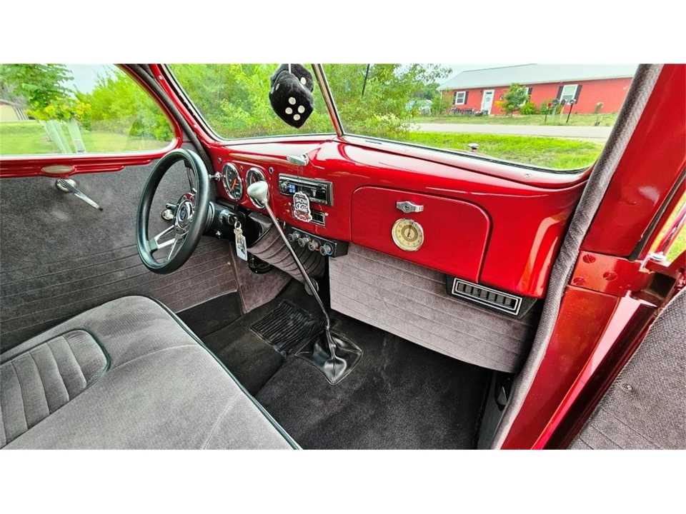 1937 Ford Standard & Deluxe & Super Deluxe - Image 29 of 31