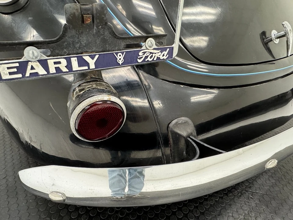 1937 Ford Standard & Deluxe & Super Deluxe - Image 22 of 31