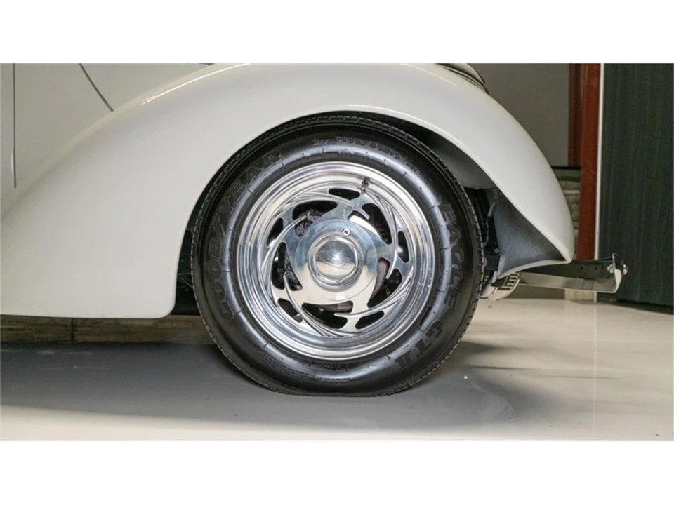 1937 Ford Standard & Deluxe & Super Deluxe - Image 29 of 31