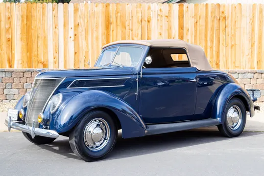 1937 Ford Cabriolet