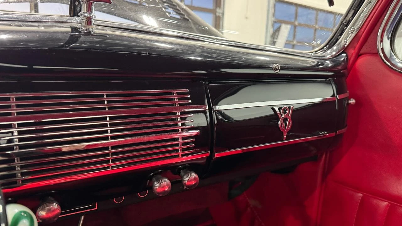 1937 Ford Standard & Deluxe & Super Deluxe - Image 21 of 31