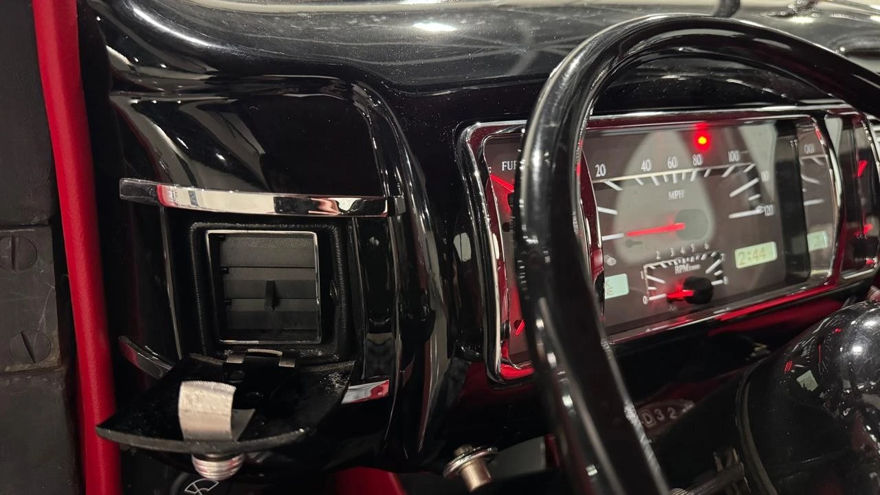 1937 Ford Standard & Deluxe & Super Deluxe - Image 20 of 31