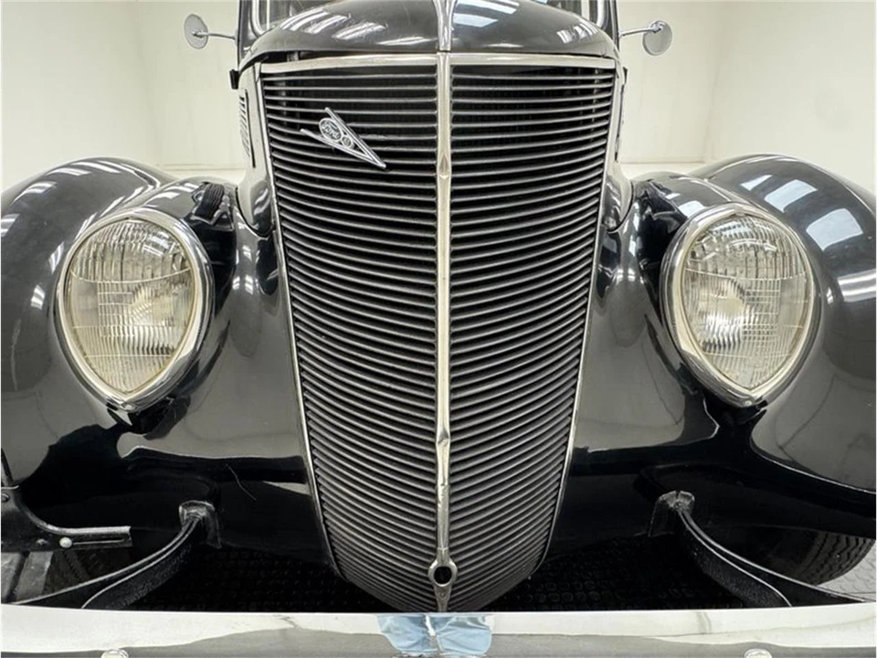 1937 Ford Standard & Deluxe & Super Deluxe - Image 9 of 31