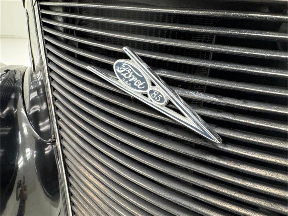 1937 Ford Standard & Deluxe & Super Deluxe - Image 10 of 31