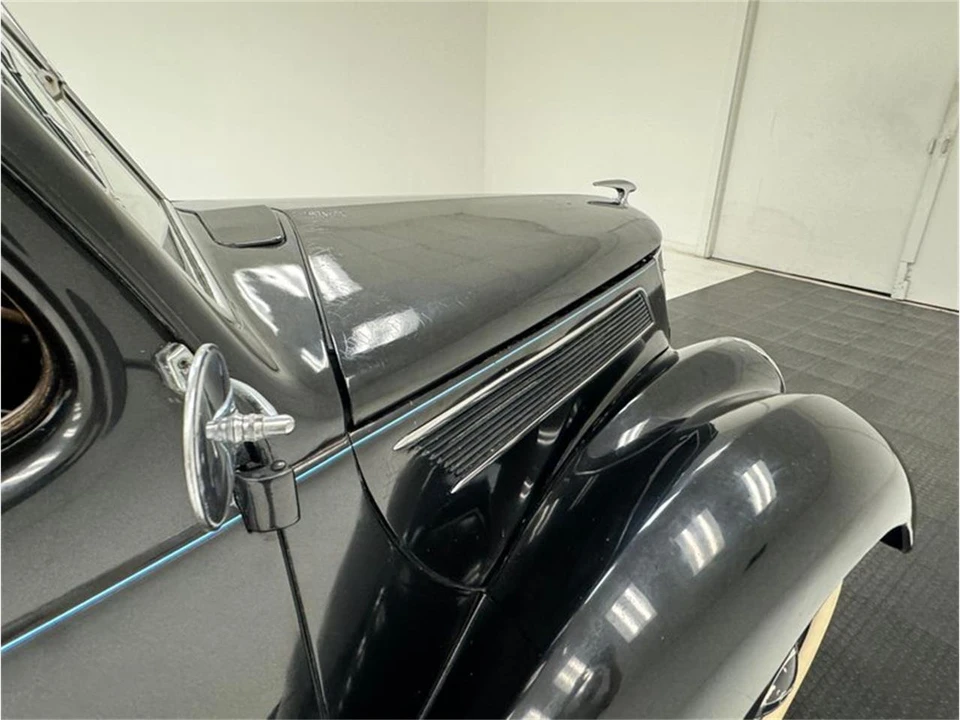 1937 Ford Standard & Deluxe & Super Deluxe - Image 25 of 31