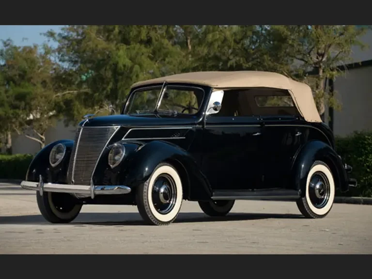 1937 Packard Eight - Image 2 of 10