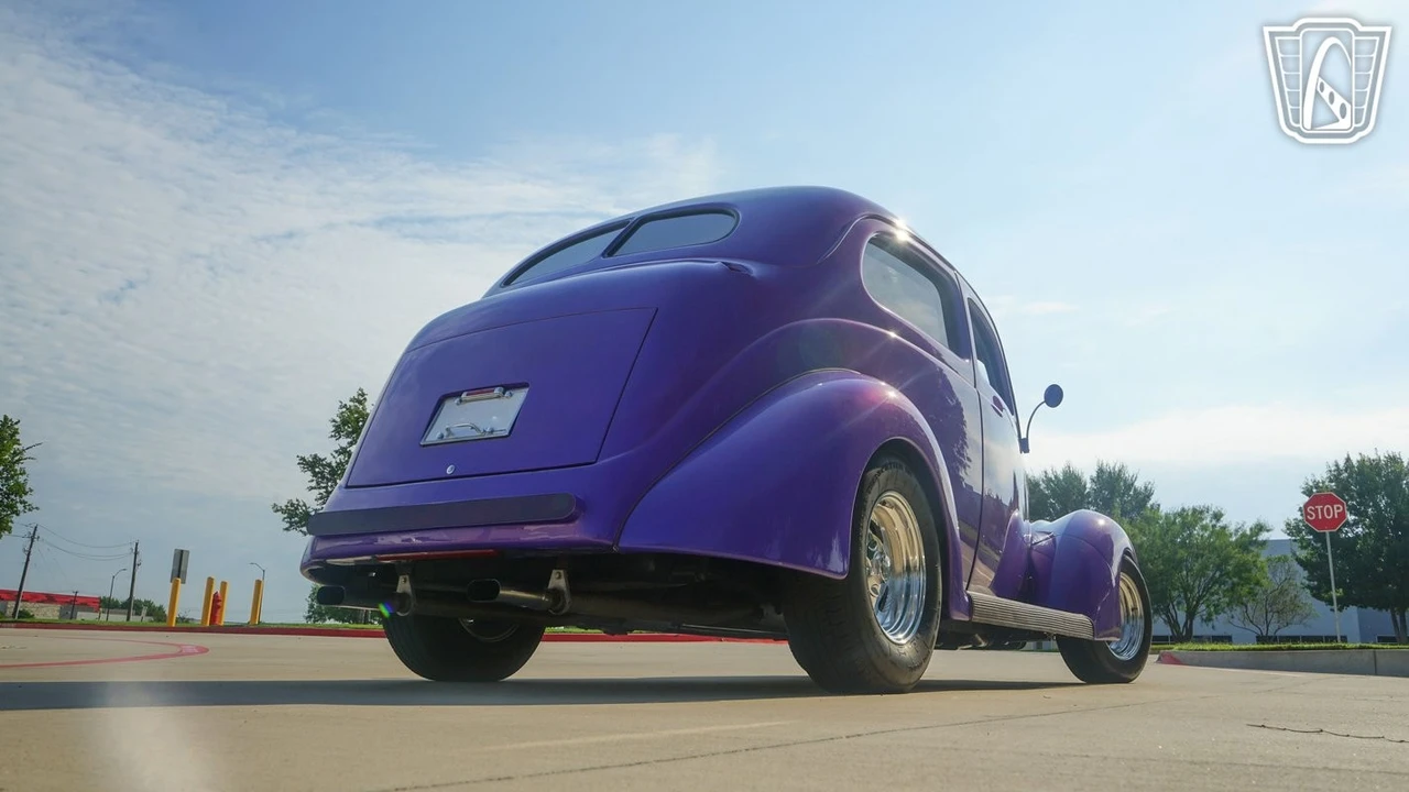 1937 Ford Standard & Deluxe & Super Deluxe - Image 18 of 21