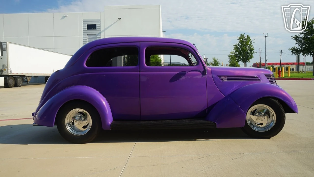 1937 Ford Standard & Deluxe & Super Deluxe - Image 20 of 21
