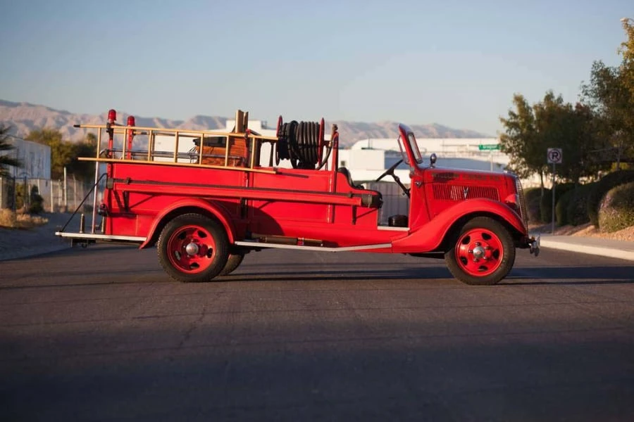 1937 Ford Pickup (1937-1939) - Image 2 of 12