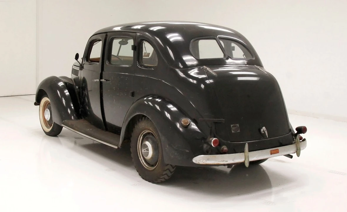 1937 Ford Standard & Deluxe & Super Deluxe - Image 3 of 31