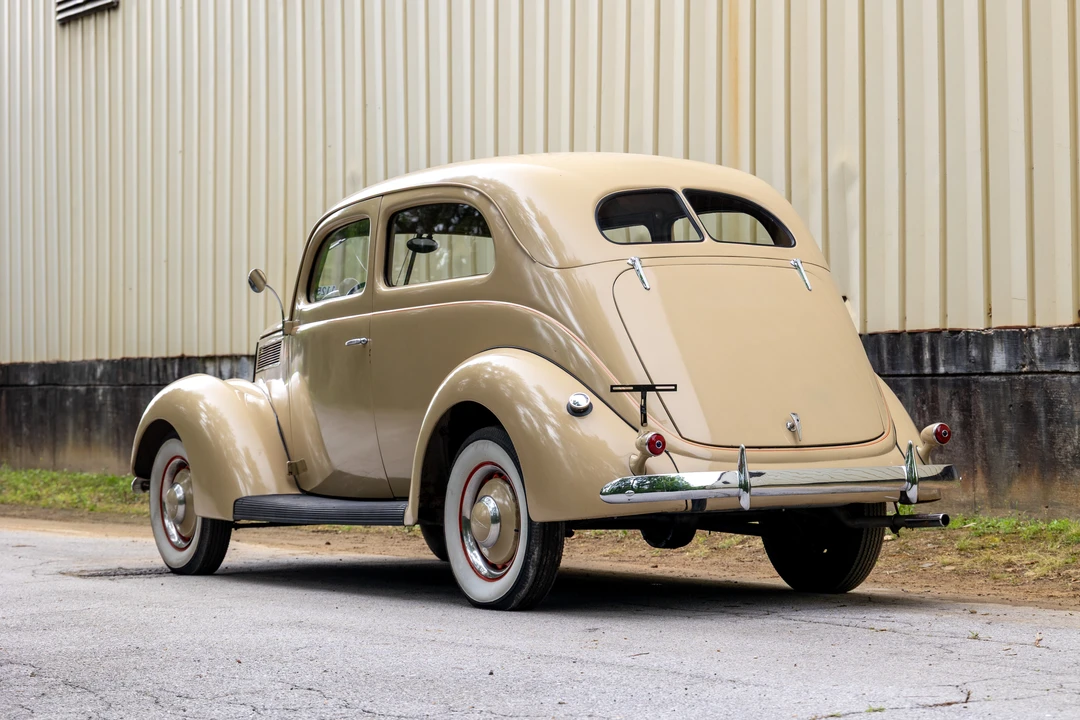 1937 Ford Standard & Deluxe & Super Deluxe - Image 7 of 31