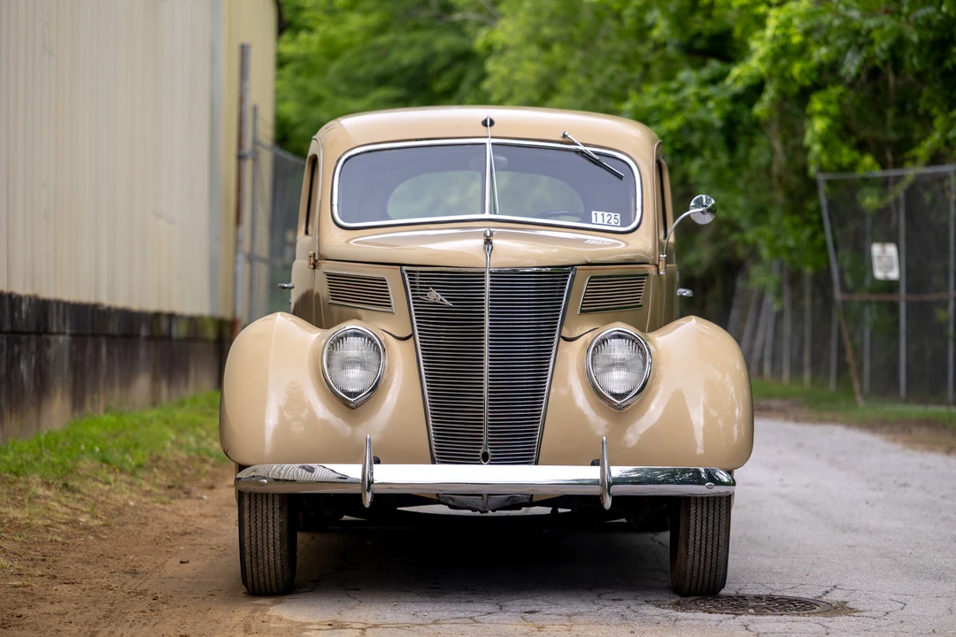 1937 Ford Standard & Deluxe & Super Deluxe - Image 10 of 31