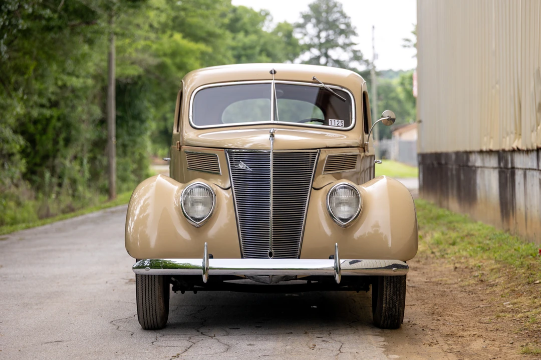1937 Ford Standard & Deluxe & Super Deluxe - Image 4 of 31
