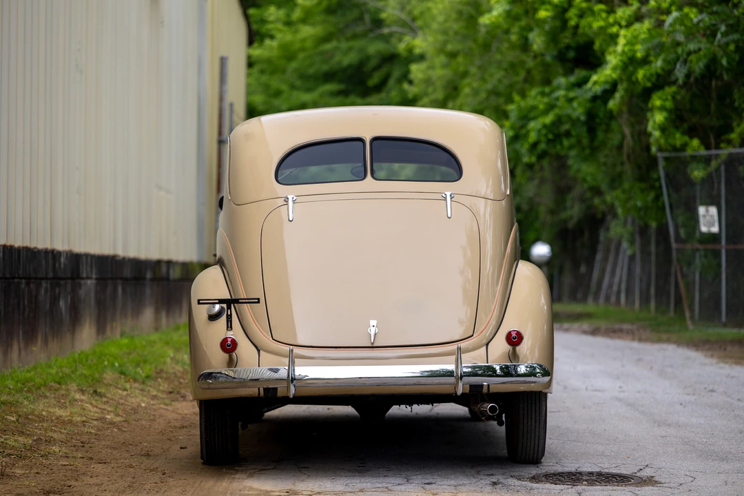 1937 Ford Standard & Deluxe & Super Deluxe - Image 9 of 31