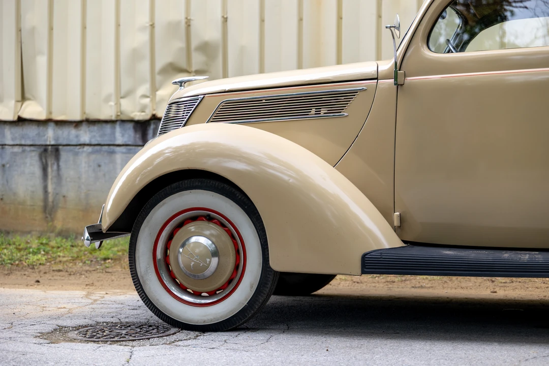 1937 Ford Standard & Deluxe & Super Deluxe - Image 16 of 31
