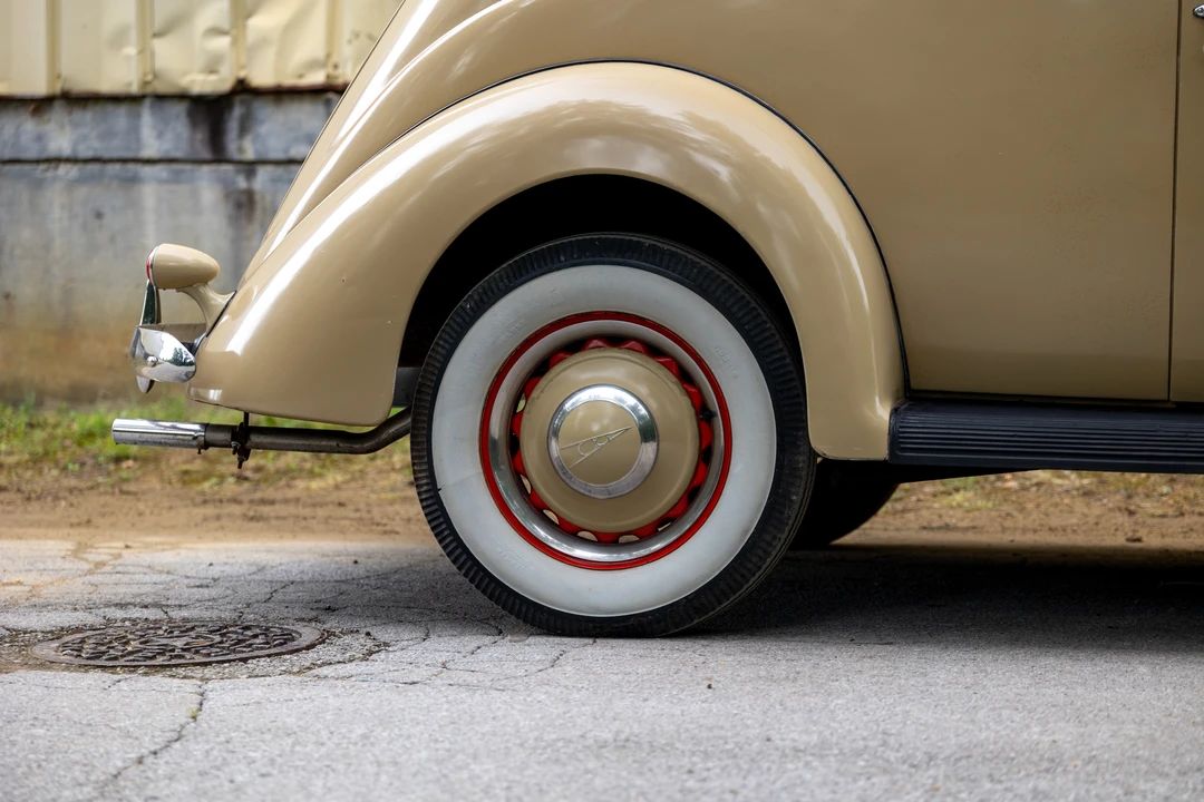 1937 Ford Standard & Deluxe & Super Deluxe - Image 12 of 31