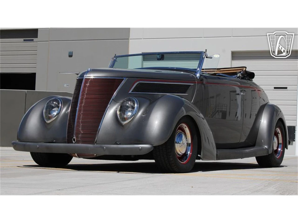 1937 Ford Standard & Deluxe & Super Deluxe - Image 2 of 31