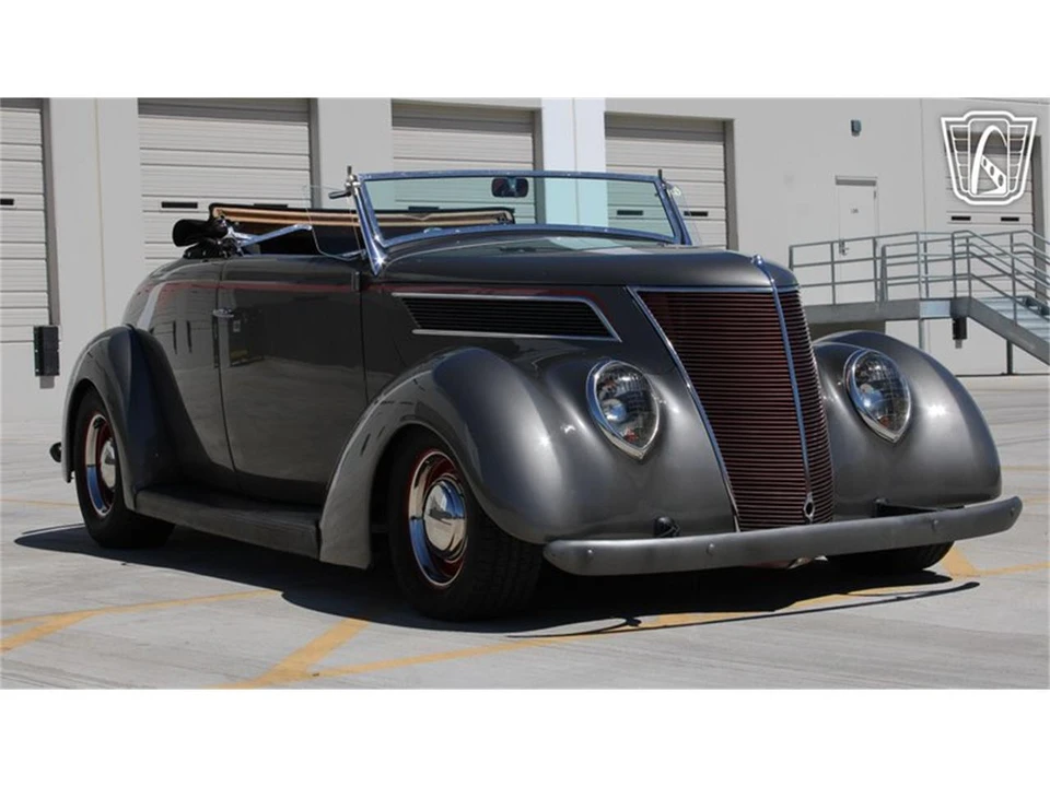 1937 Ford Standard & Deluxe & Super Deluxe - Image 4 of 31