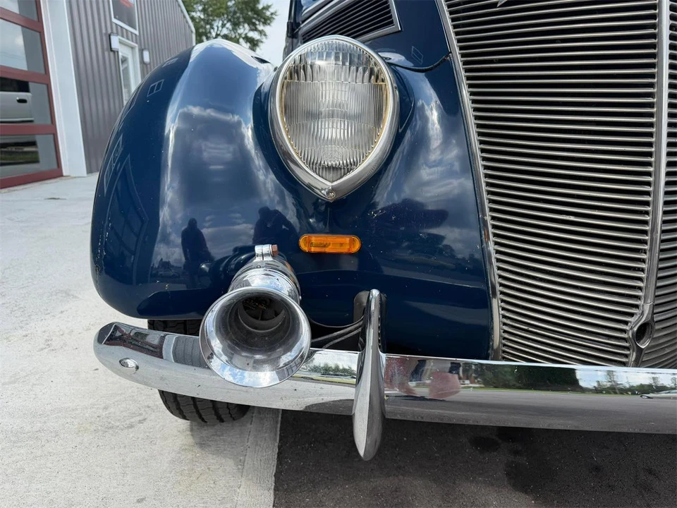 1937 Ford Standard & Deluxe & Super Deluxe - Image 6 of 31