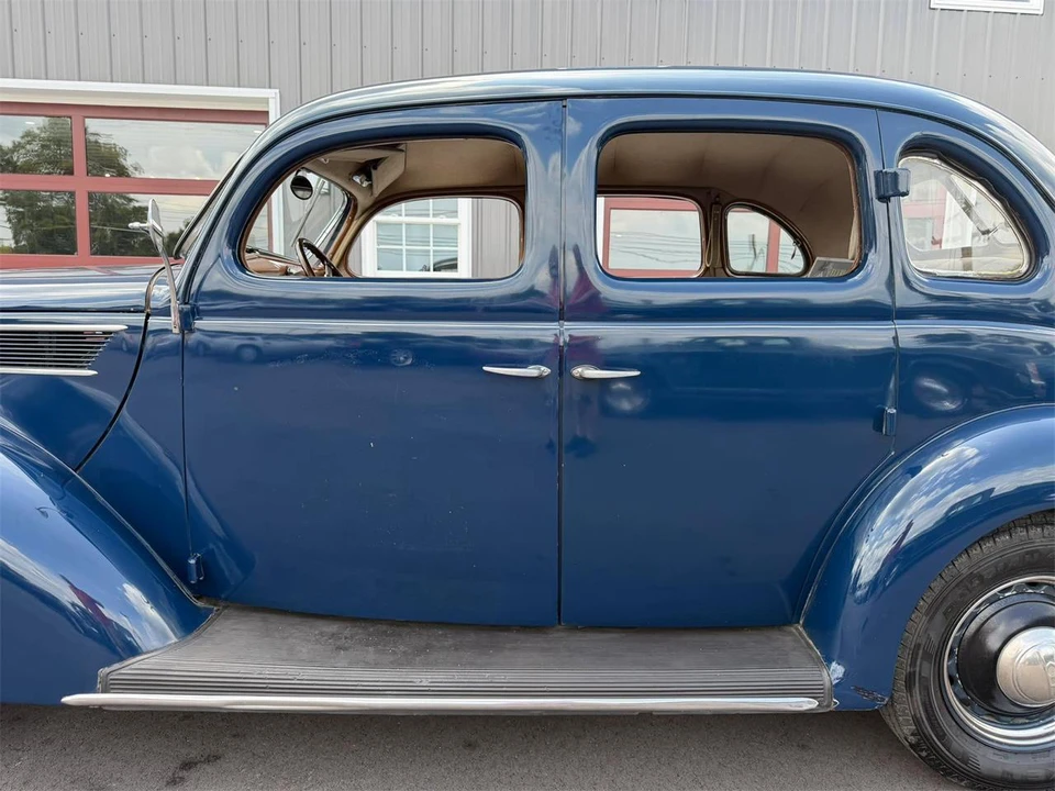 1937 Ford Standard & Deluxe & Super Deluxe - Image 9 of 31