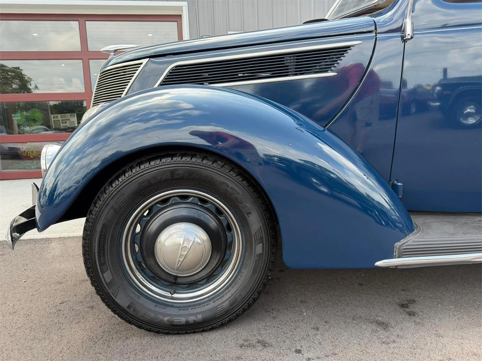 1937 Ford Standard & Deluxe & Super Deluxe - Image 14 of 31